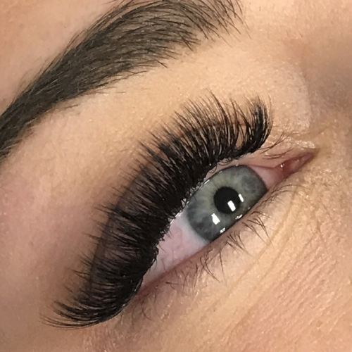 Eyelash Extensions Services in Phoenix